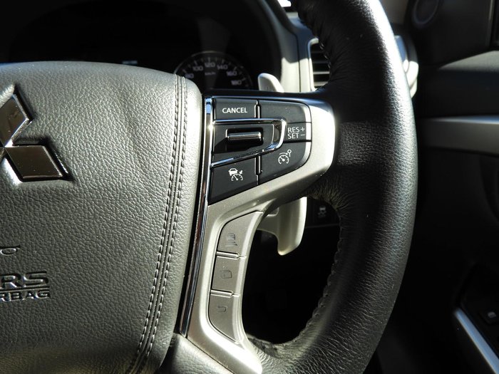 2023 Mitsubishi Pajero Sport GLS