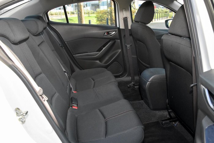 2016 Mazda 3 Maxx