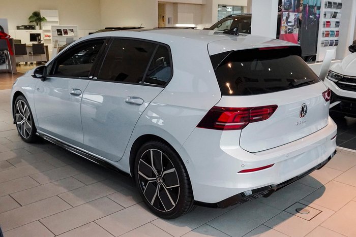2025 Volkswagen Golf 110TSI R-Line
