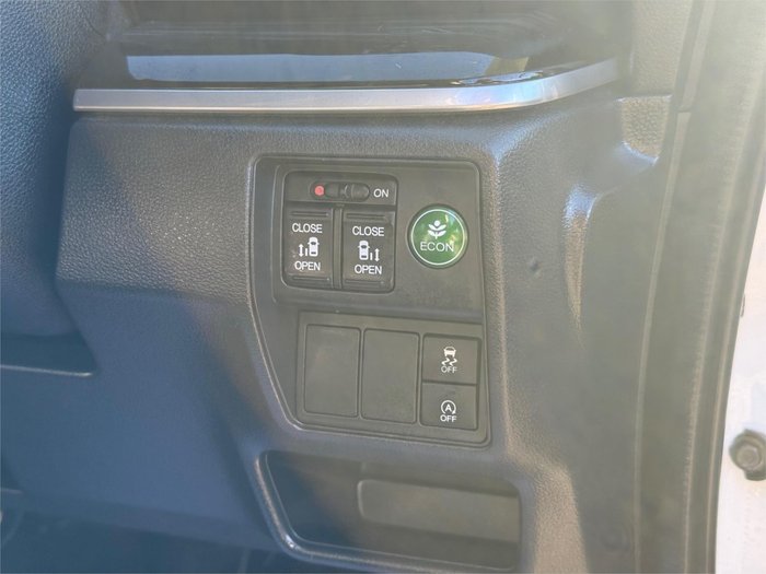 2016 HONDA ODYSSEY VTi-L