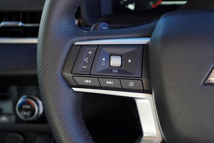 2025 Mitsubishi Outlander LS