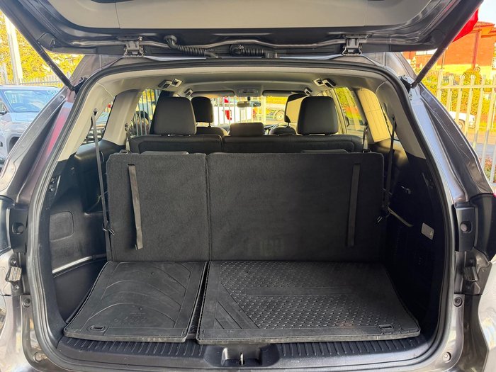 2017 Toyota Kluger GX