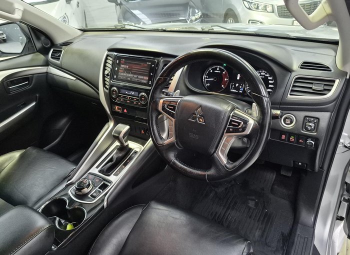 2018 Mitsubishi Pajero Sport GLS