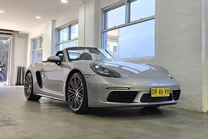 2018 Porsche 718