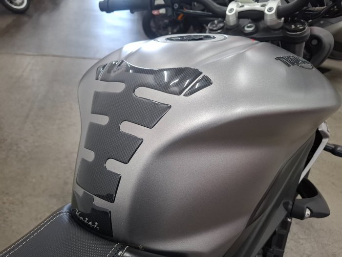2017 Triumph STREET TRIPLE RS Grey