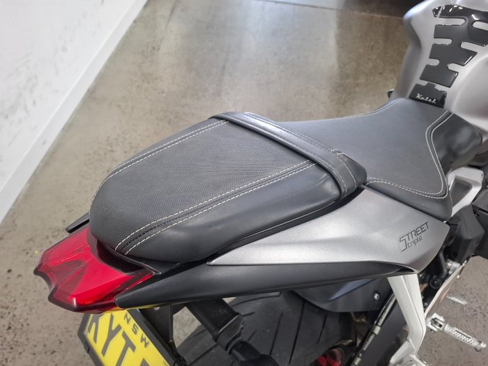 2017 Triumph STREET TRIPLE RS Grey