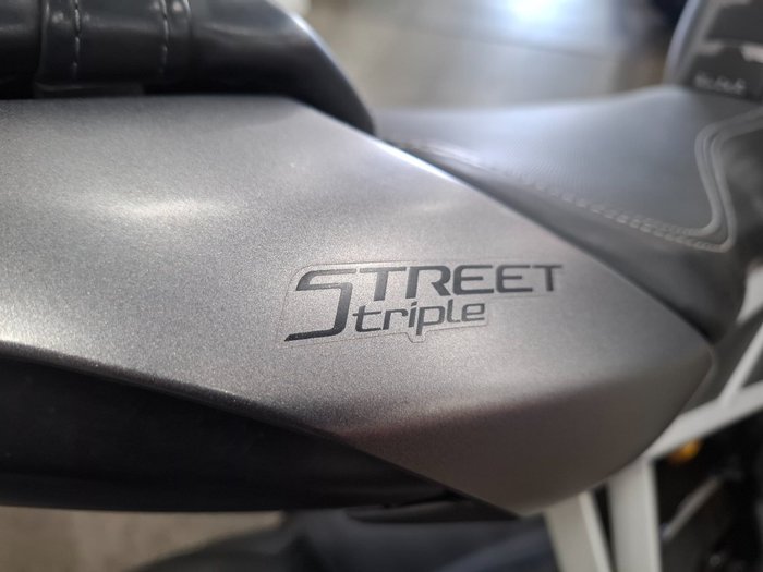 2017 Triumph STREET TRIPLE RS Grey