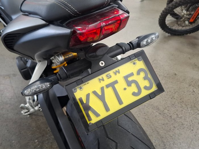 2017 Triumph STREET TRIPLE RS Grey
