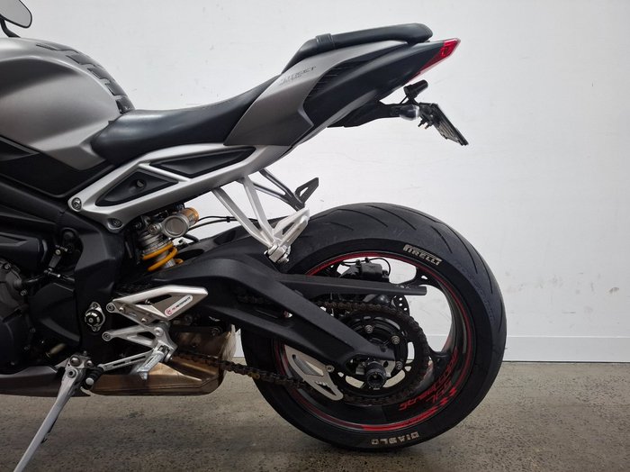 2017 Triumph STREET TRIPLE RS Grey
