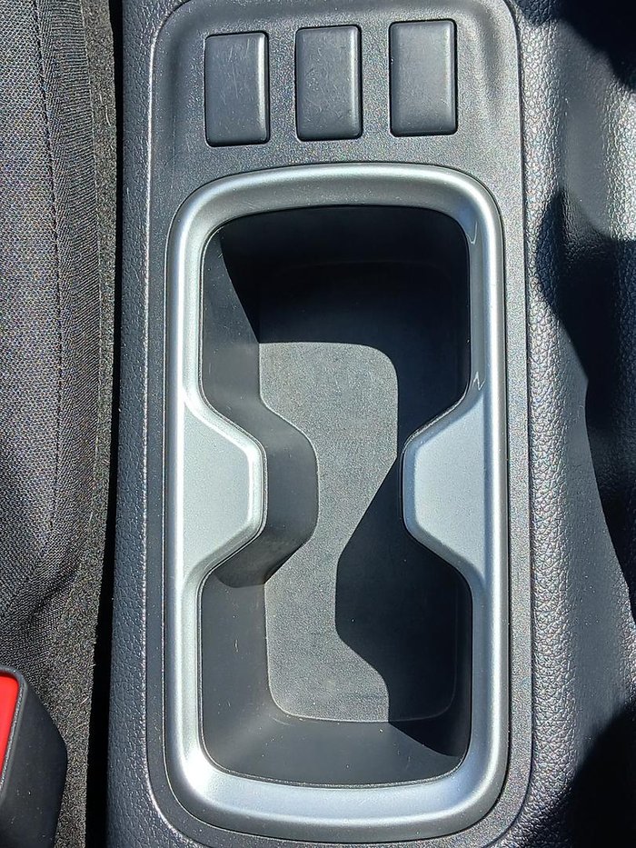 2021 Nissan Navara SL