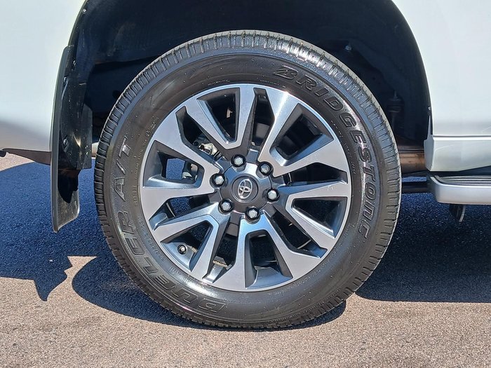 2023 Toyota Landcruiser Prado VX