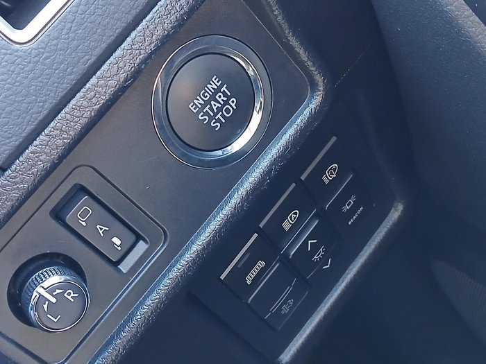 2023 Toyota Landcruiser Prado VX