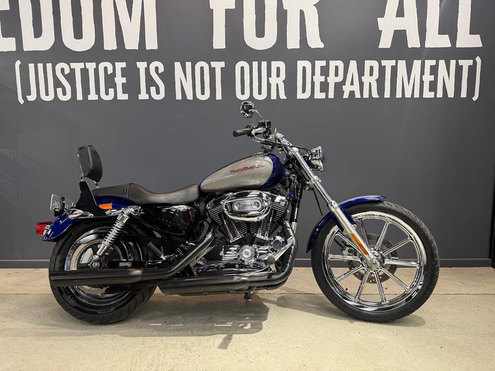 2007 Harley-Davidson 1200 Custom (XL1200C) Sportster Blue