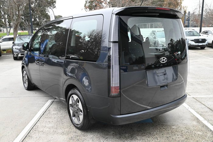 2022 Hyundai STARIA