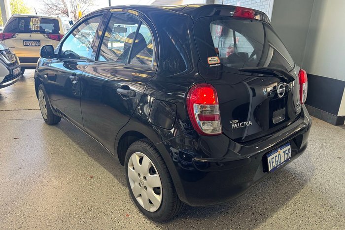 2013 Nissan Micra ST-L