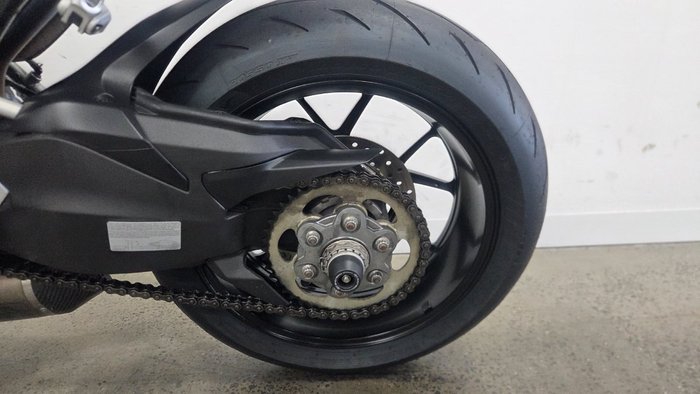2022 DUCATI STREETFIGHTER V2 Red