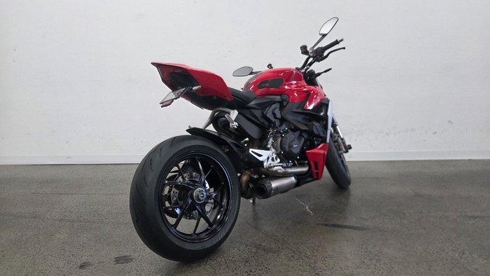 2022 DUCATI STREETFIGHTER V2 Red