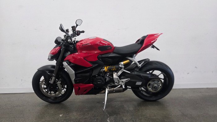 2022 DUCATI STREETFIGHTER V2 Red