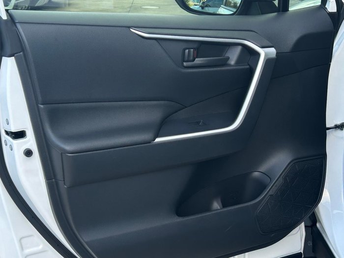 2025 Toyota RAV4 GX