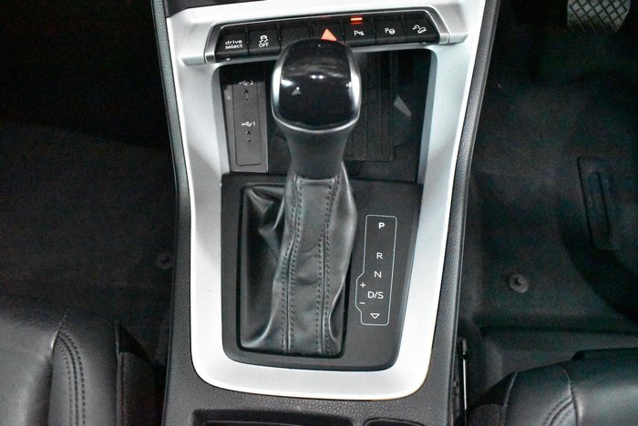 2022 Audi Q3 35 TFSI S line