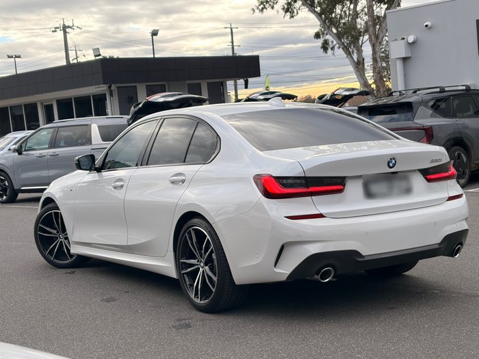 2022 BMW 3 Series 330i M Sport
