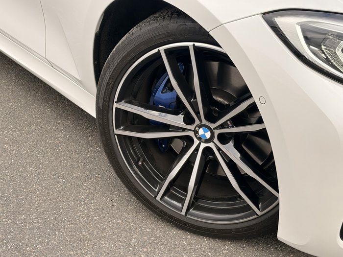 2022 BMW 3 Series 330i M Sport