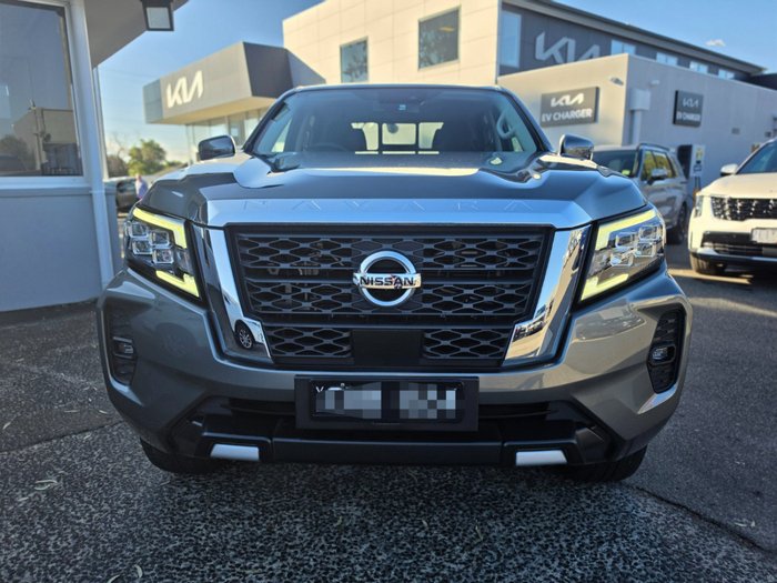 2023 Nissan Navara ST-X