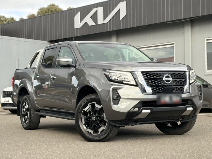 2023 Nissan Navara ST-X