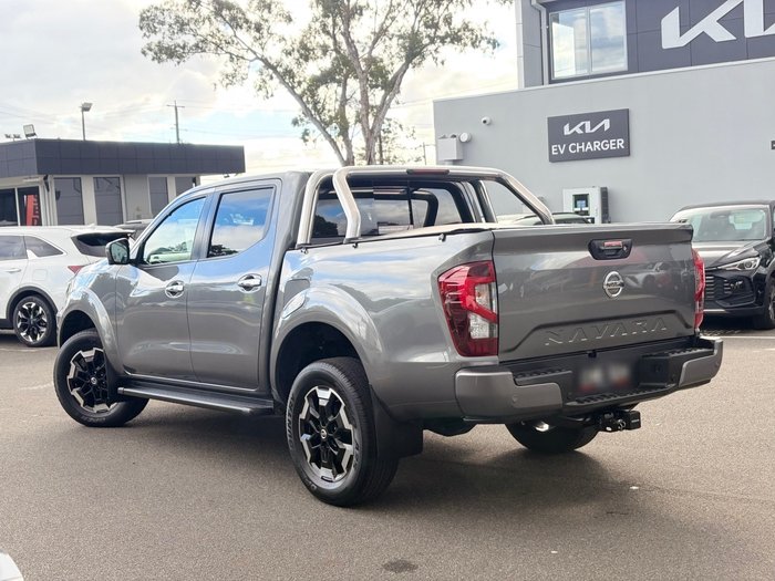 2023 Nissan Navara ST-X