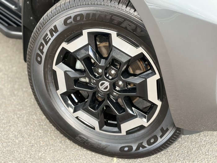 2023 Nissan Navara ST-X
