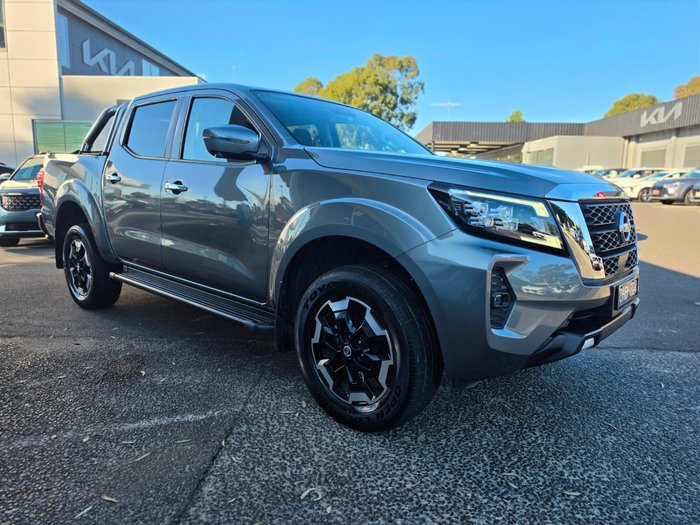 2023 Nissan Navara ST-X