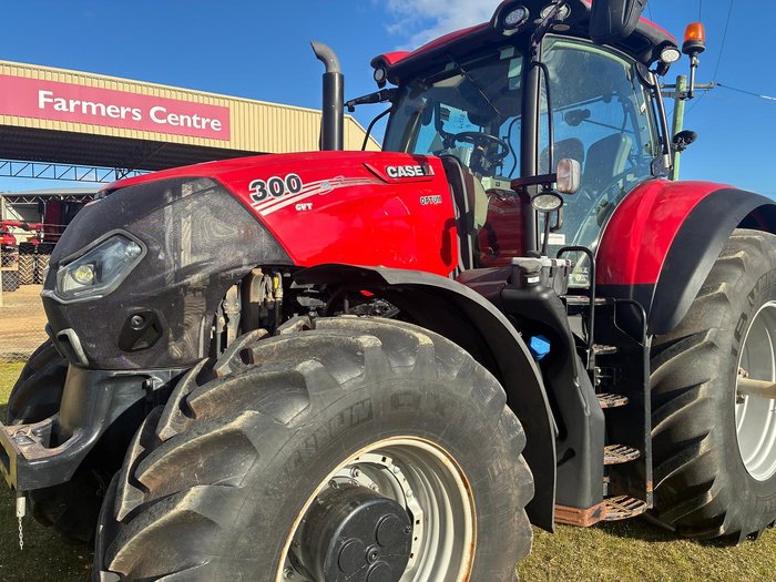 2017 CASE IH Optum 300