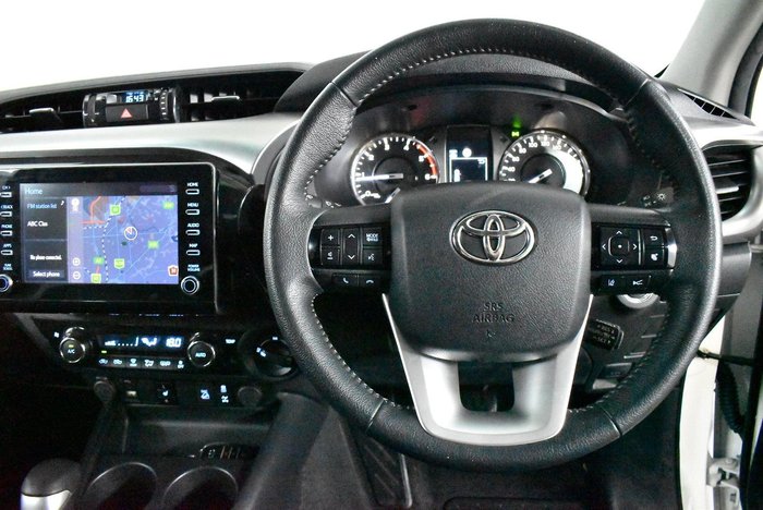 2020 Toyota Hilux SR5