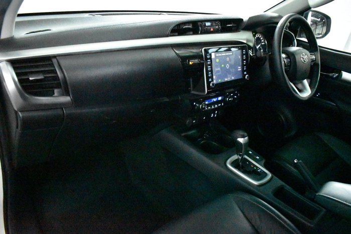 2020 Toyota Hilux SR5