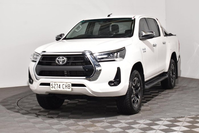 2020 Toyota Hilux SR5