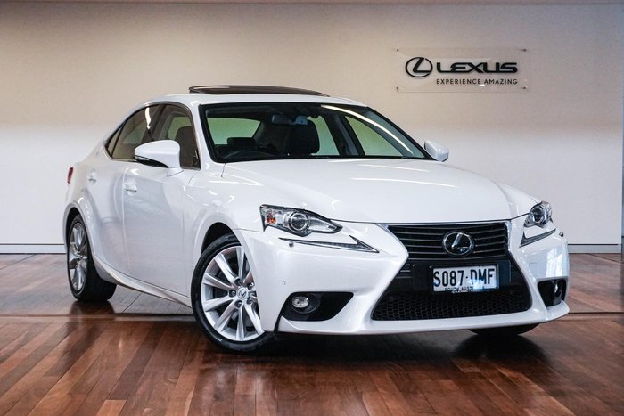 2016 Lexus IS