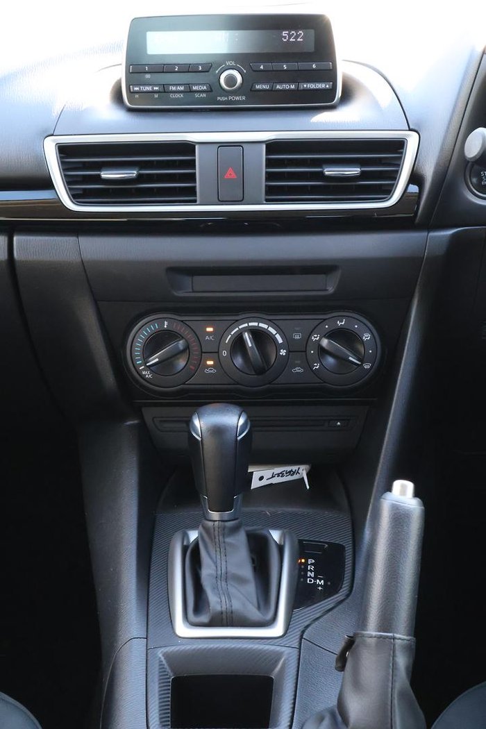 2014 Mazda 3 Neo