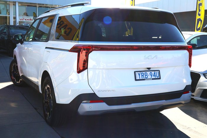 2024 Kia Carnival Sport+