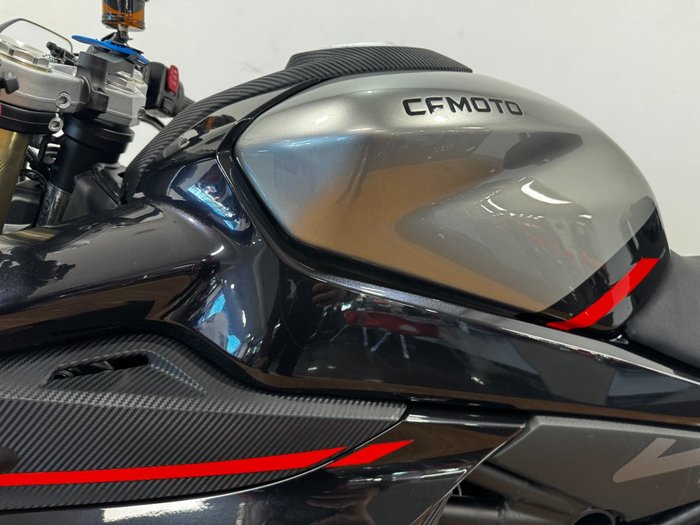 2023 CFMoto 450 SR ABS Black