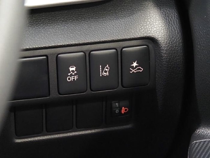 2025 Mitsubishi Eclipse Cross ES