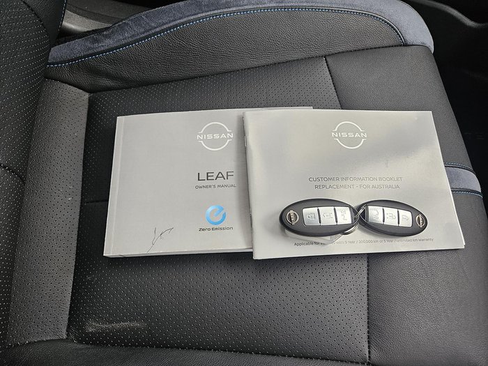 2022 Nissan LEAF