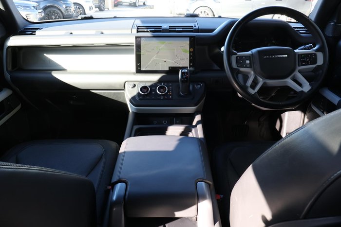 2023 Land Rover Defender 110 D300 X-Dynamic HSE