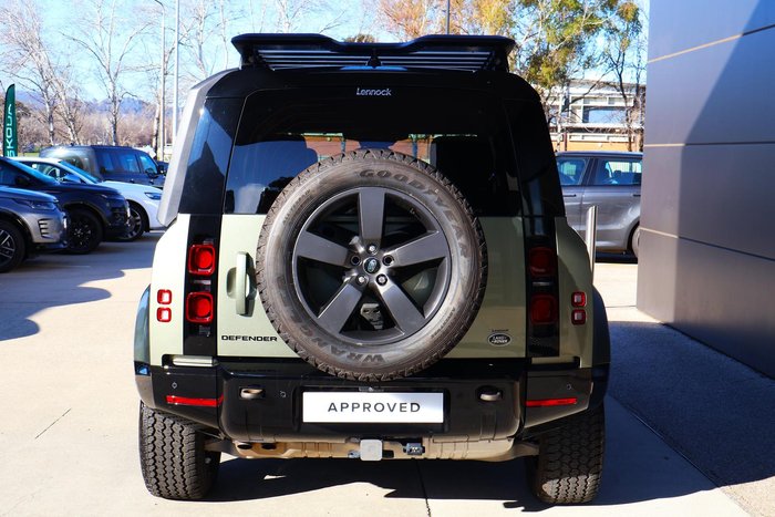 2023 Land Rover Defender 110 D300 X-Dynamic HSE