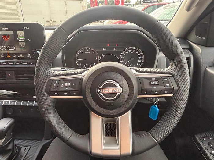 2026 Nissan Navara ST