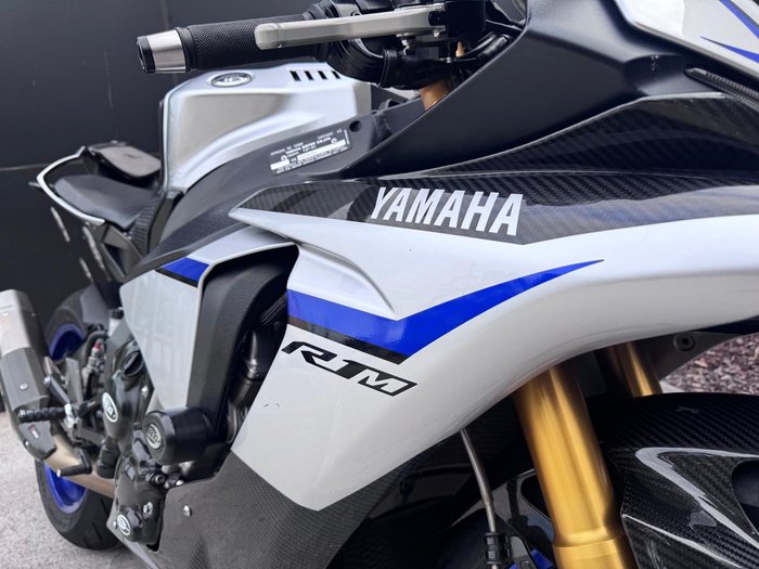 2015 Yamaha YZF-R1M R1 Silver