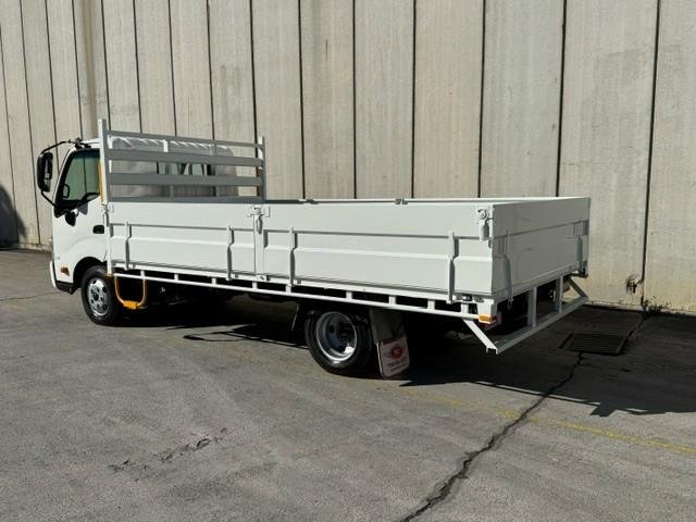 2014 Hino 300 Series