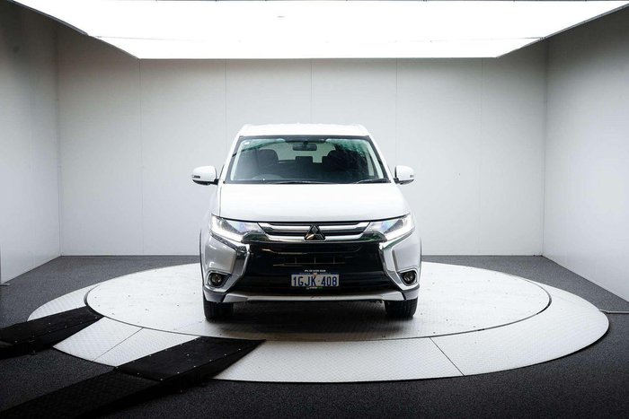 2017 Mitsubishi Outlander LS Safety Pack