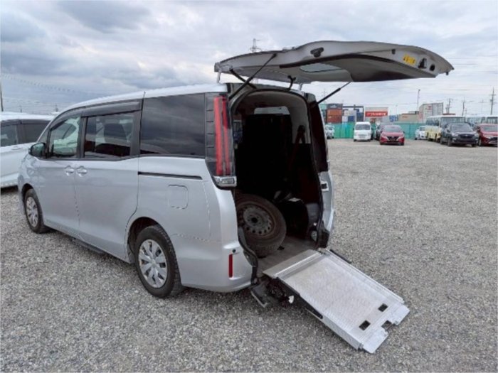 2021 Toyota Noah