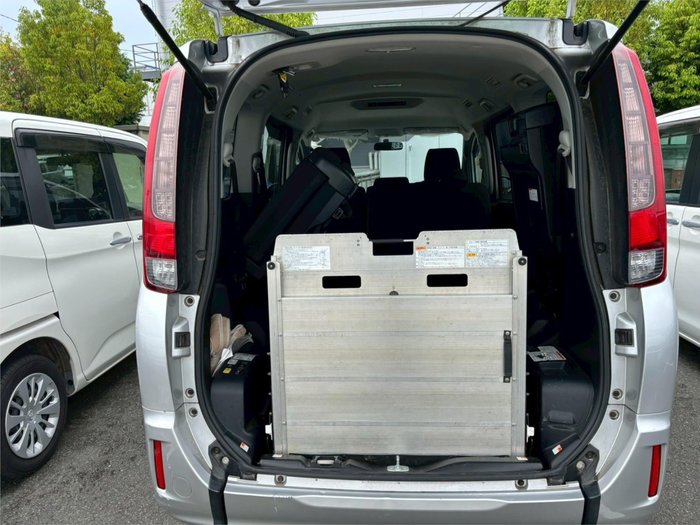 2017 Toyota Noah