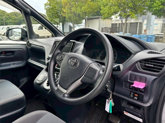 2017 Toyota Noah